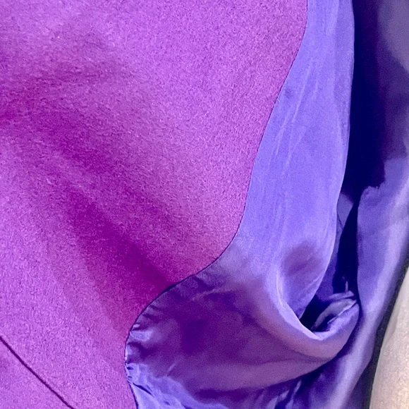 Vintage, Karl Lagerfeld cropped wool
Jkt! - Picture 4 of 7